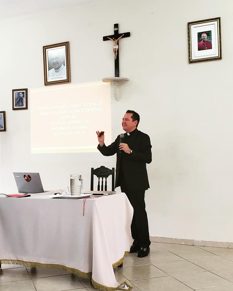 Diocese de Campos promoveu curso de atualização do clero