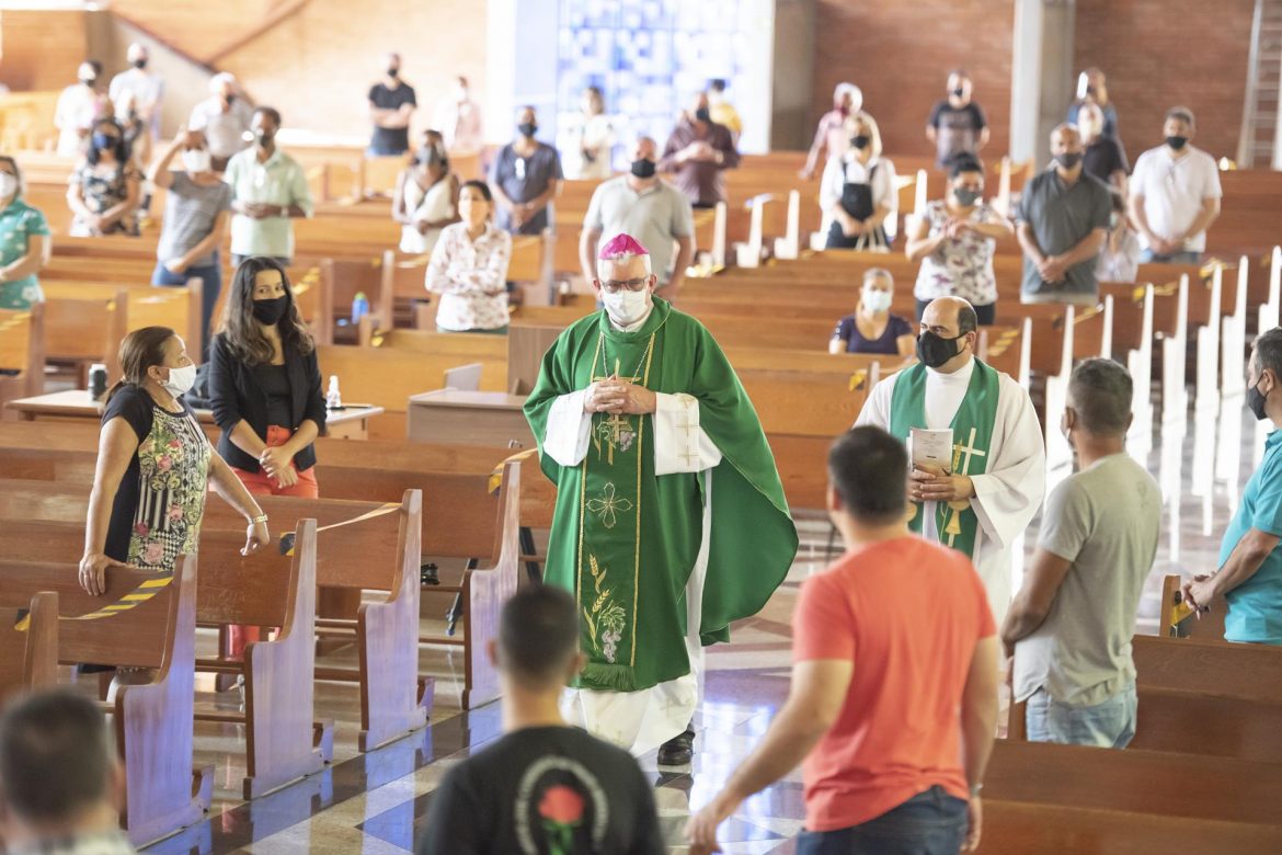 Dom Geremias comemora três anos à frente da Arquidiocese de Londrina